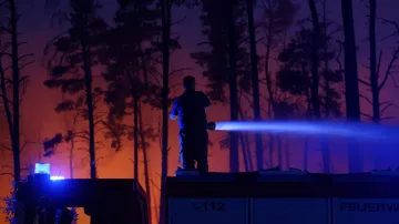 Lesní požár v Gohrischheide u Zeithainu v Německu