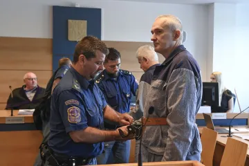 Hlava nelegálních obchodů s lihem Březina tvrdí, že celníci skupině nepomáhali
