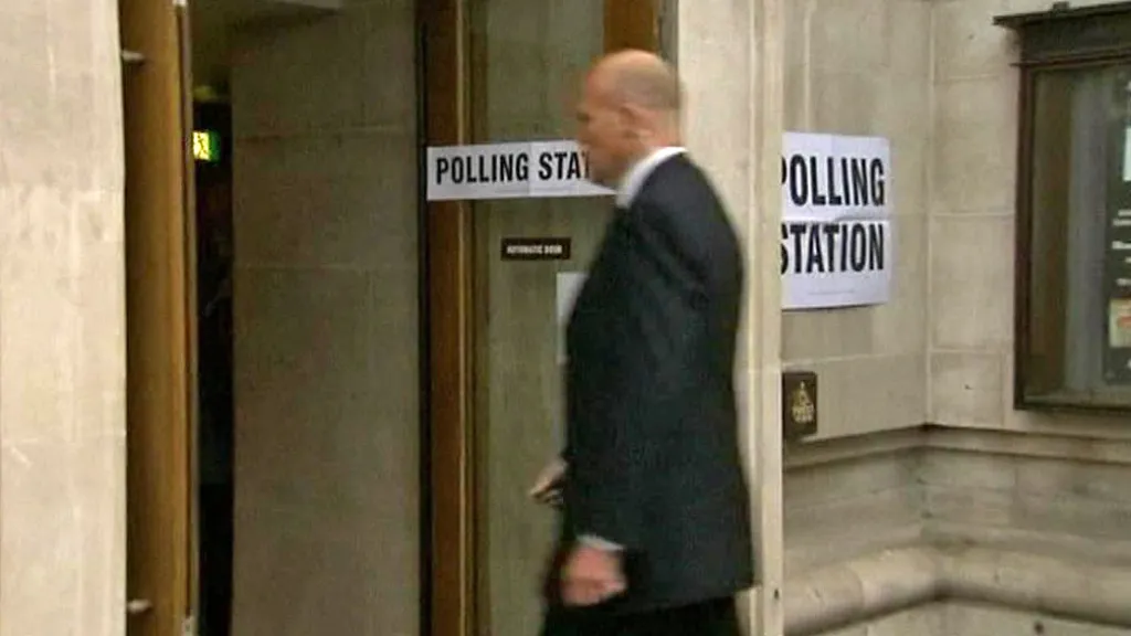 Britská volební místnost