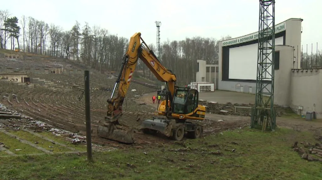 Oprava areálu na Lochotíně