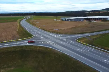 Na obchvatu Chýnova se často bourá, už tam zemřeli tři lidé