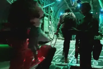 Konvoj OSN měl plno, na letiště se dostal přes dobrovolníky. Čech popsal evakuaci ze Súdánu