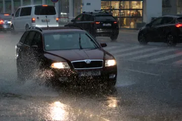 Do Orlických hor, Jeseníků i na jižní Moravu přišly velmi silné bouřky