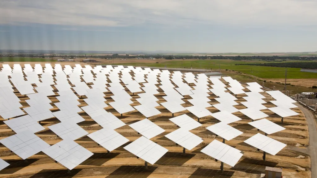 Solární elektrárna