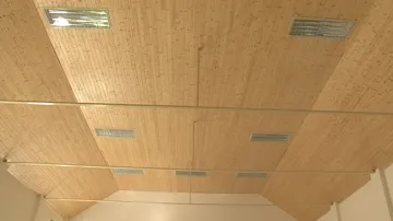 Opravený strop sokolovny