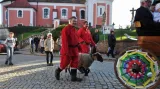 Kati vedou berana