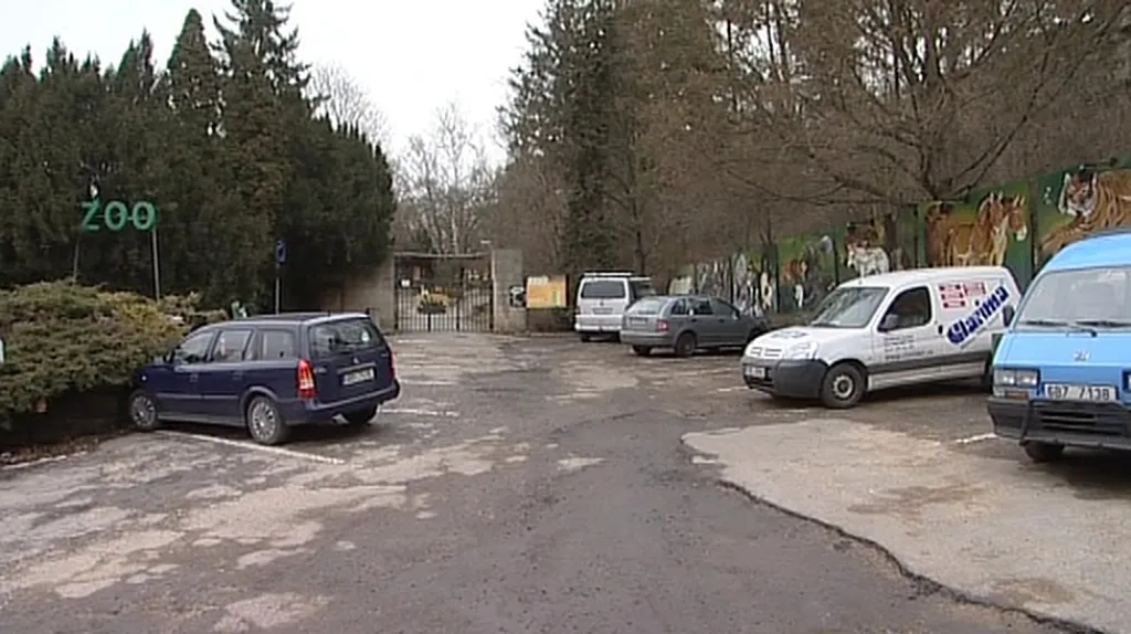 Současné parkování před zoo