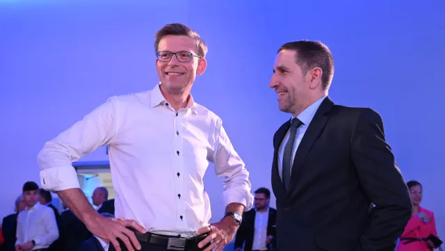 ODS a STAN se v modelu Kantaru vyrovnaly. ANO se drží na špici
