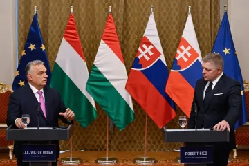 Fico označil kroky Trumpa za inspirativní, Orbán se už považuje za součást hlavního proudu