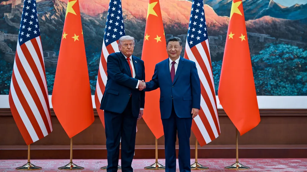Čínský vůdce Si Ťin-pching uvítal prezidenta USA Donalda Trumpa při jeho návštěvě Číny