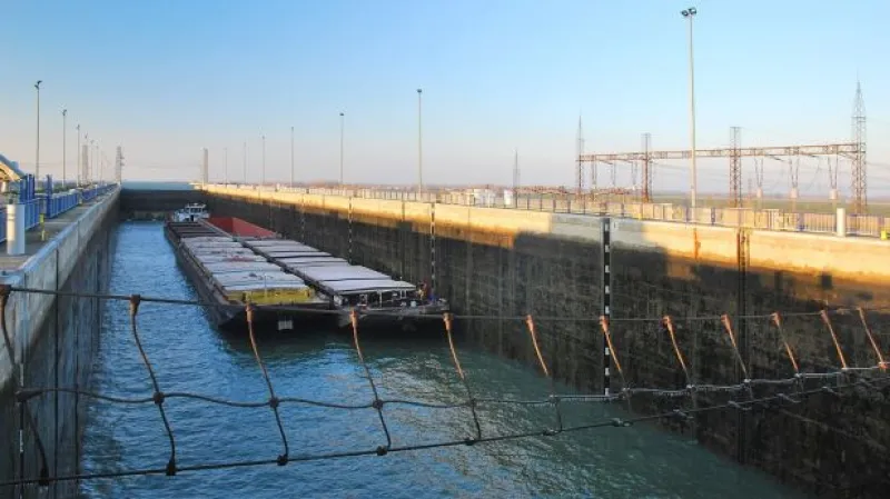 Slovenská vláda má zaplatit odškodnění za Gabčíkovo