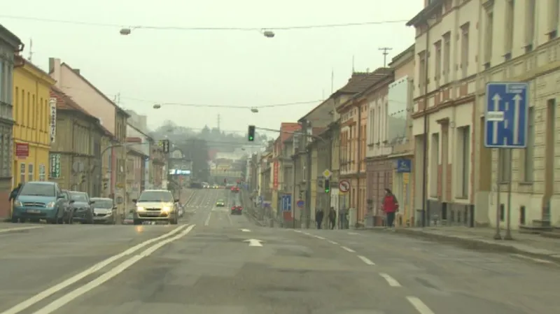 Průjezd Táborem - značení ve směru na D3 chybí