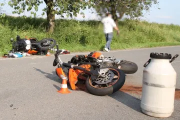 Na Novojičínsku havarovali tři motorkáři. Dva z nich jsou těžce zraněni