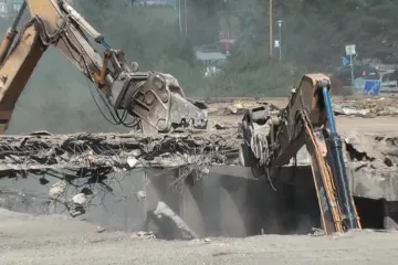 V Mostě se bouraly mosty