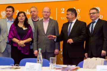 Kdy a komu. ČSSD váhá, co s penězi pro Altnera