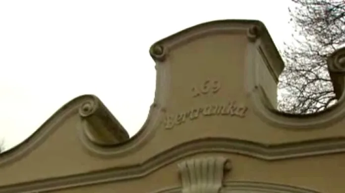 Bertramka / štít