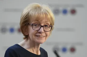 Prezident by chtěl ombudsmanku Válkovou. Navrhl ji poslancům