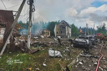 Rusko udeřilo v Kyjevské oblasti. Zemřelo šest lidí, uvedl Zelenskyj