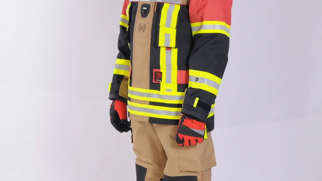 Chytrý hasičský oblek