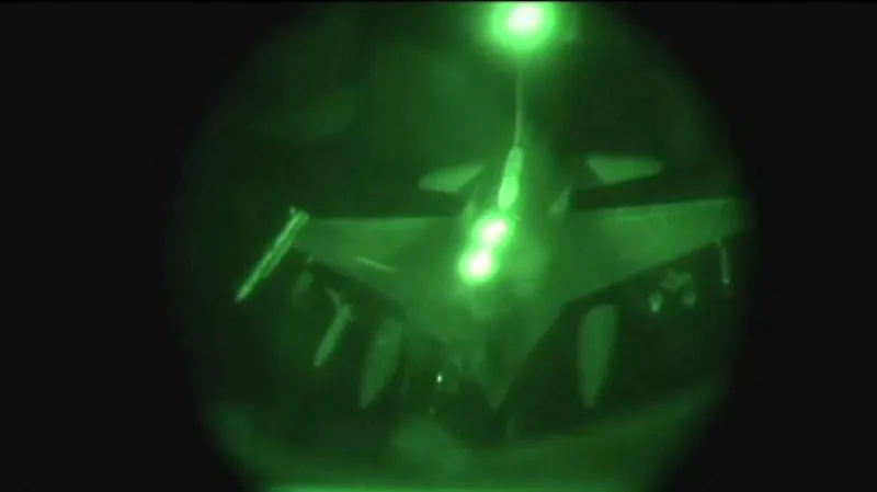 Spojenci pokračují v náletech proti IS v Iráku a Sýrii