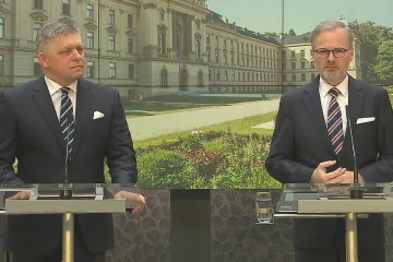 Slovensko nevěří podle Fica ve vojenské řešení konfliktu na Ukrajině. Důležitá je společná politika na úrovni EU, míní Fiala