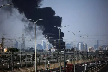 Íránská armáda vyzvala k evakuaci Haify a Tel Avivu a vypálila rakety