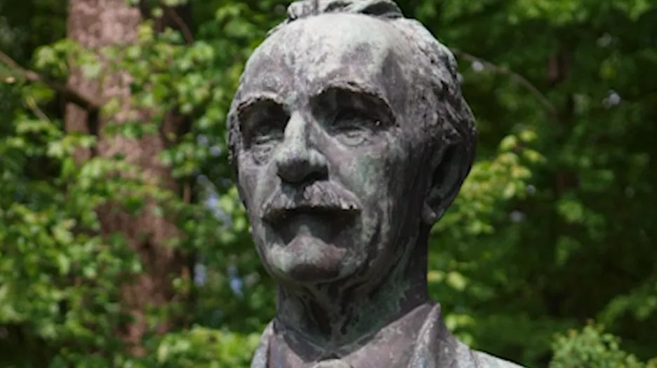 Busta Josefa Bohuslava Foerstera