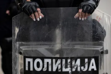 Policie v Srbsku obklíčila slovenské demonstranty při návštěvě Pellegriniho