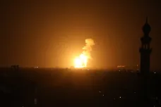 Izraelské letectvo bombardovalo kvůli zápalným balonům Pásmo Gazy
