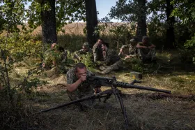 Rusové ztrácejí v Sumské oblasti, říká Zelenskyj. Ukrajinští blogeři nesouhlasí