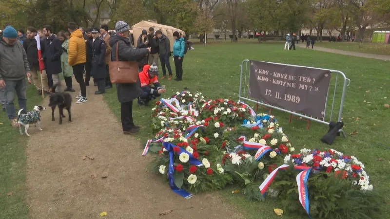 Pietní akce na Vyšehradě 17. listopadu