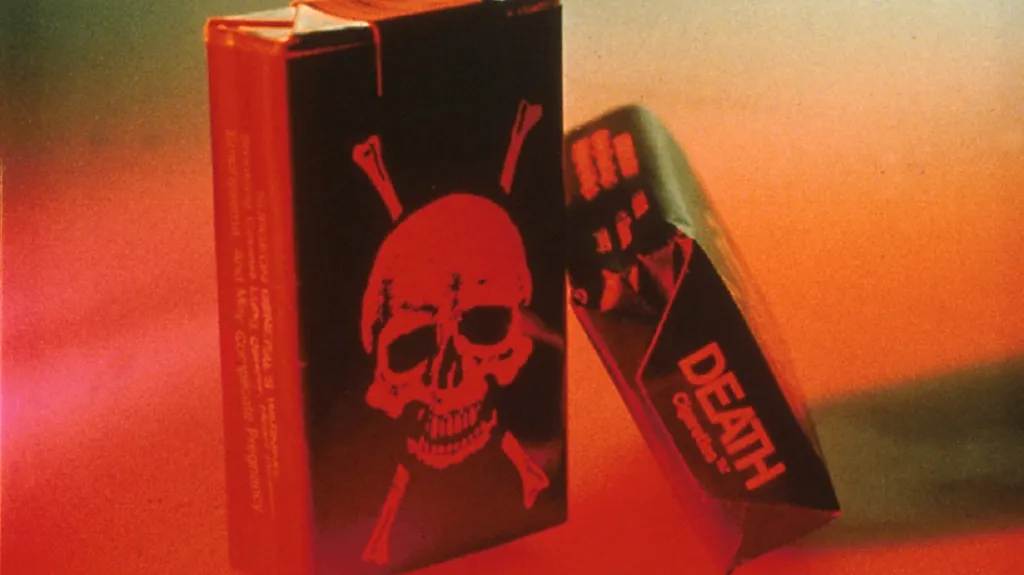 Negativní reklama na cigarety