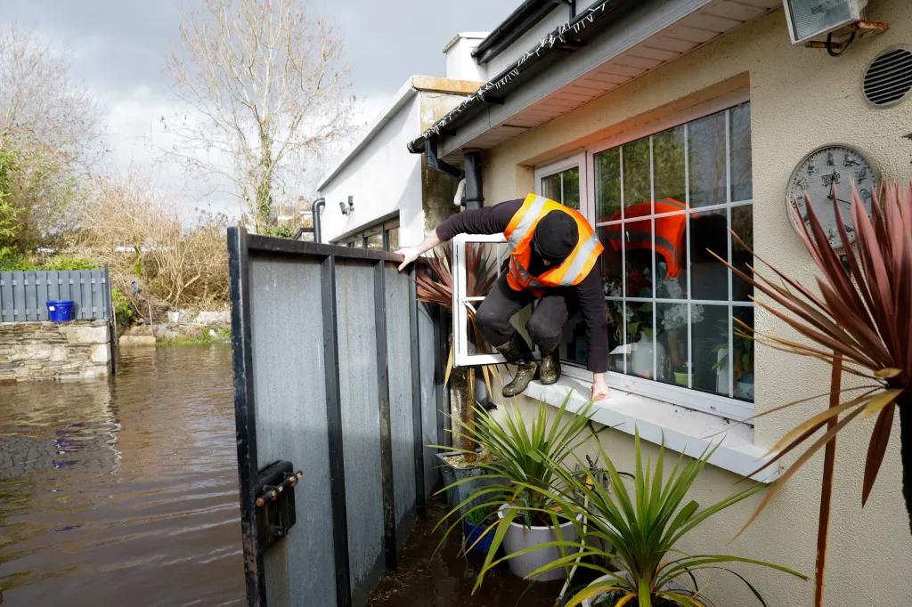 Bouře Chandra způsobila záplavy v částech Irska