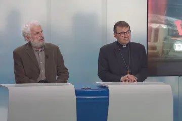 Jde o válku mezi dobrem a zlem, říká biskup Holub. Sociolog Gál přirovnal Putina k Hitlerovi