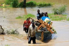 Záplavy už si v Keni vyžádaly 194 životů. Sto tisíc lidí muselo opustit své domovy