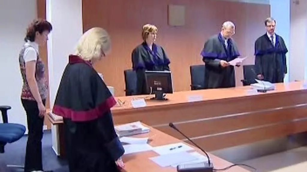 Soud potvrdil manželům Rosnerovým podmíněný trest