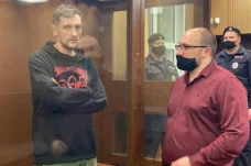 Pětice Navalného spolupracovníků dostala domácí vězení