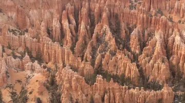 Pověstné věžičky v Bryce Canyonu
