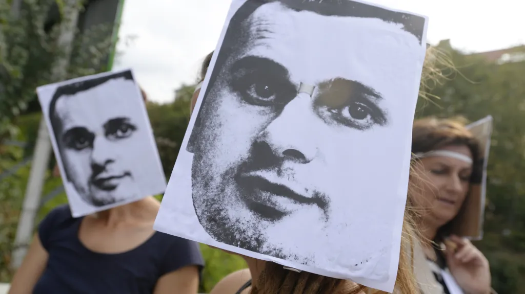 Protest proti věznění Sencova v Praze