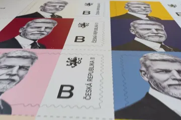 Známka s prezidentem Pavlem jde do prodeje. Zájem o ni bude, sběratelský potenciál ale nemá, míní odborníci