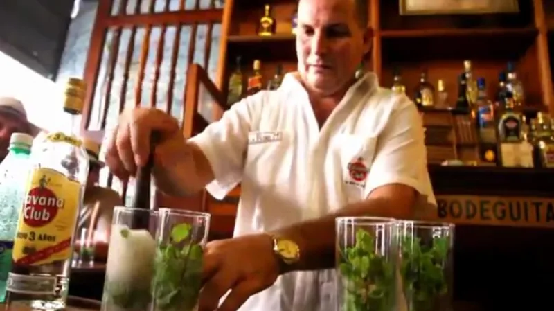 Láhev rumu Havana Club určená pro trhy mimo USA