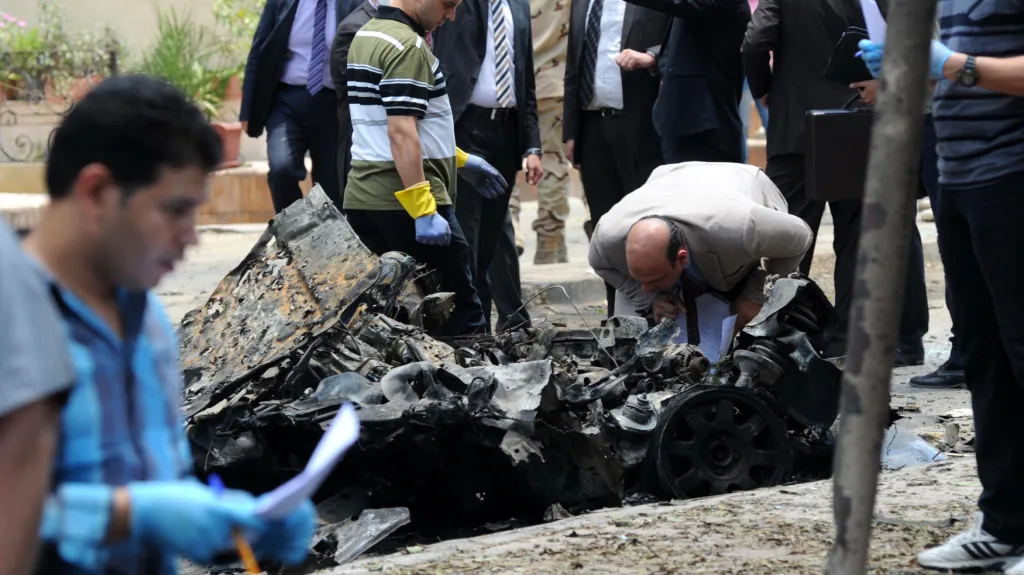 Bombový atentát v Káhiře