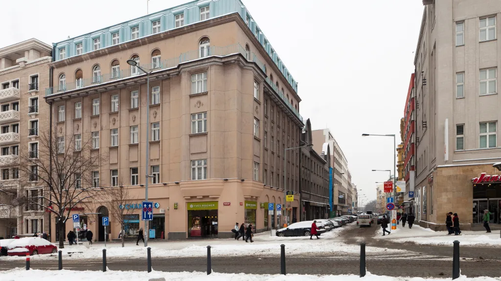 Dům na rohu Václavského náměstí a Opletalovy ulice