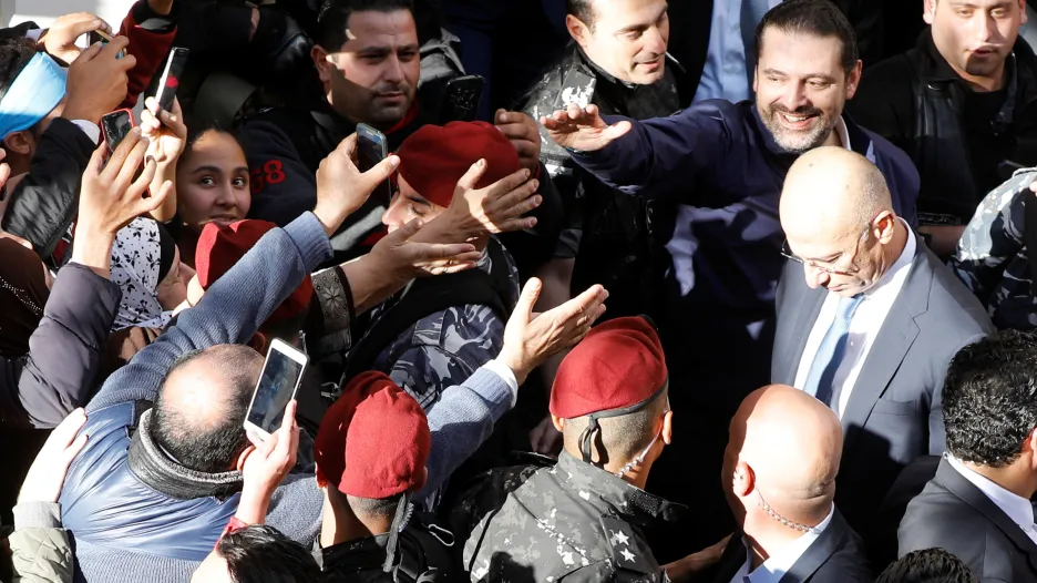 Harírího příznivci přišli premiéra pozdravit k jeho domu