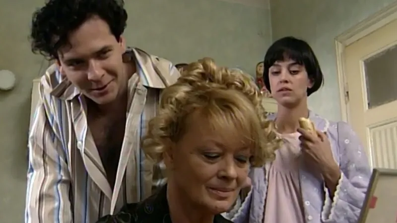 Jana Brejchová a Tereza Brodská jako matka a dcera ve filmu Na krásné vyhlídce