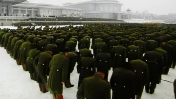 Truchlící severokorejská armáda