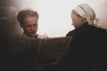 Služka Hany Lasicové se dostala i k filmu. Prožije romantický vztah s panskou dcerou