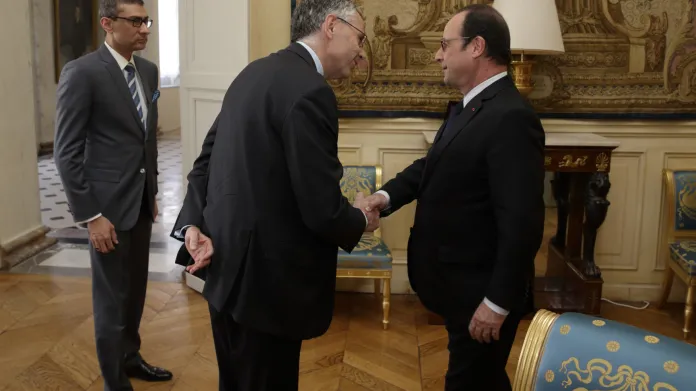Prezident Hollande se s šéfy obou firem setkal už včera