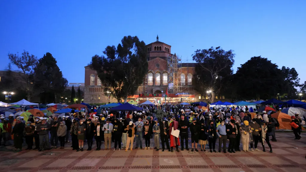 Snímek z loňských propalestinských protestů na UCLA