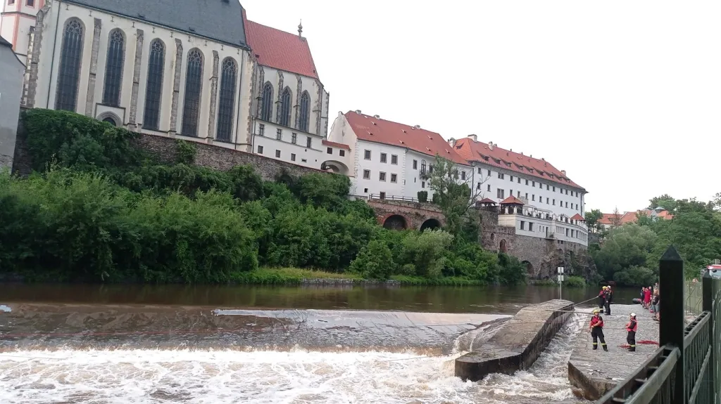 Pátrání po vodákovi v Českém Krumlově